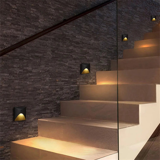 BowLift | Modern Waterproof Outdoor Wall Light Fixture with LED Illumination 5