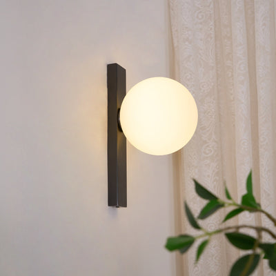 Circ 3720 | Modern Minimalist Black LED Wall Light for Indoor Spaces 8