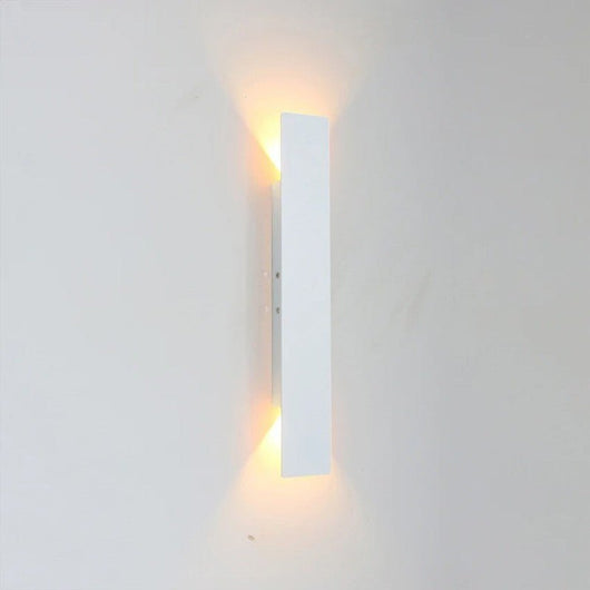 RainGuard | Modern Weatherproof LED Outdoor Wall Light in Durable Aluminum 10