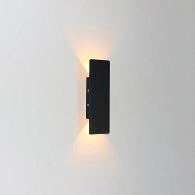 RainGuard | Modern Weatherproof LED Outdoor Wall Light in Durable Aluminum 13
