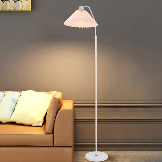TerraLuxe | Elegant Modern Black Floor Lamp for Living Room 0