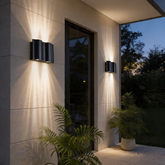 WavyLight | Modern Up and Down Outdoor Wall Light Fixture with Clear Glass Shade 3